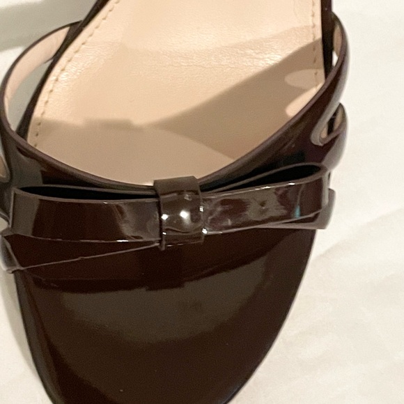 Sz 5 1/2 Coutgo Women's ankle strap heeled sandals buckle bow high heel brown NW - Picture 3 of 6